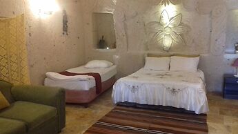 Aziz Cave Hotel