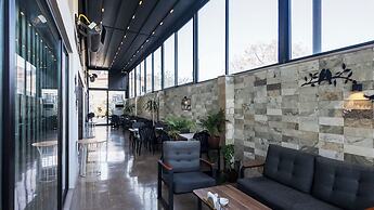 Angel's Park Hotel