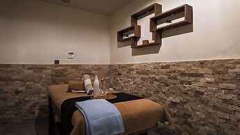 Angel's Park Hotel