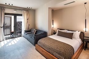 Uma Ray Suites