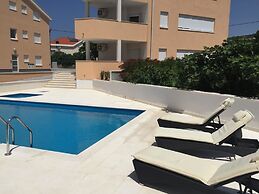 Apartments Orange