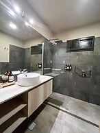 Tres Cruces Lodge