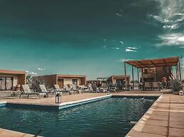 Tres Cruces Lodge