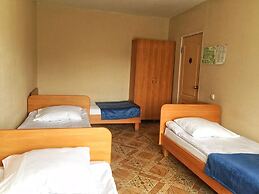 Kurgan Hotel