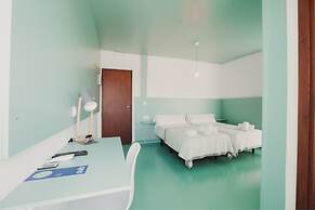 SubUp Hostel