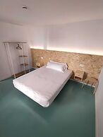 SubUp Hostel