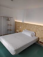 SubUp Hostel