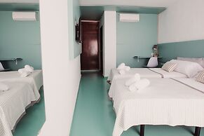 SubUp Hostel