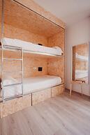 SubUp Hostel