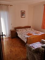 Apartments Mirjana