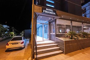 Hotel Piramida