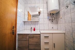 Holiday House Iva