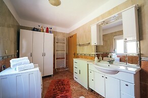 Holiday House Iva