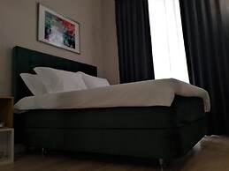 Temple Suites Guest House