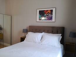 Temple Suites Guest House