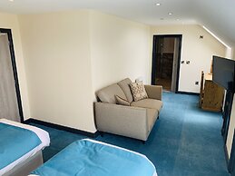 Barmouth Beach Club