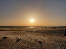 Barmouth Beach Club