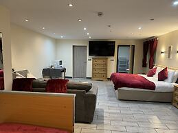 Barmouth Beach Club