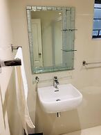 Al Hamra Hotel