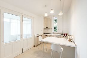 Secret Garden - Suites & Apartments