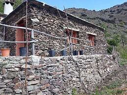 Refugio Arrabales de la Alpujarra - Hostel