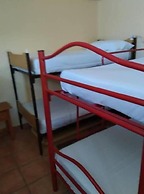 Refugio Arrabales de la Alpujarra - Hostel