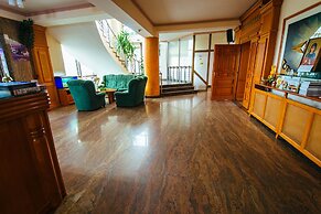 Hotel Kristal Palas