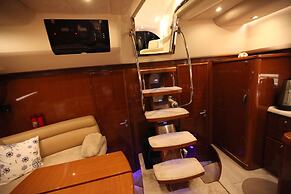 Ekimbey Yatch