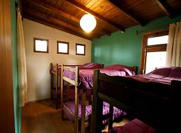 Pie De Via Hostel