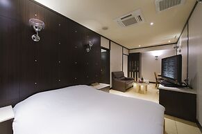 Hotel Linden Oji