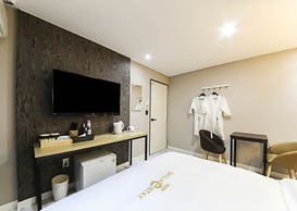 Shilla E Stay Motel