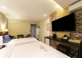 Shilla E Stay Motel