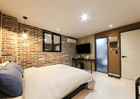 Shilla E Stay Motel