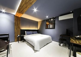 Shilla E Stay Motel
