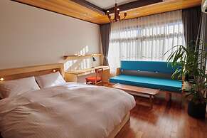 RYOKAN PLUM
