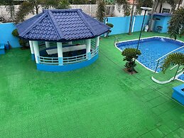 Sir Nico Guesthouse and Resort