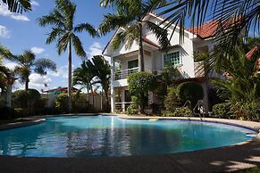 Sir Nico Guesthouse and Resort