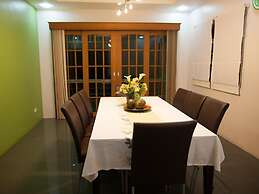 Sir Nico Guesthouse and Resort