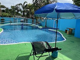 Sir Nico Guesthouse and Resort