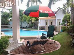 Sir Nico Guesthouse and Resort