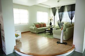 Sir Nico Guesthouse and Resort