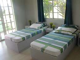 Sir Nico Guesthouse and Resort