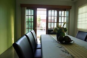 Sir Nico Guesthouse and Resort