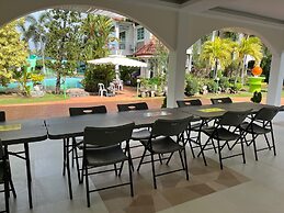 Sir Nico Guesthouse and Resort