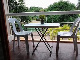 Sir Nico Guesthouse and Resort