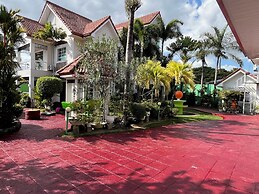 Sir Nico Guesthouse and Resort