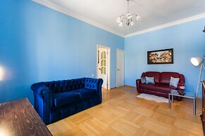 Apartment on Oruzheiniy 13