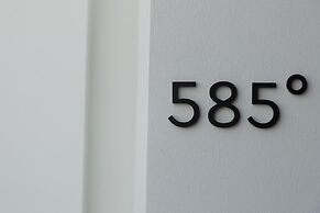 Karat Suites