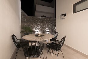 Karat Suites