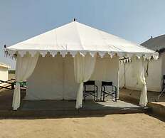 Nova Patgar Tents